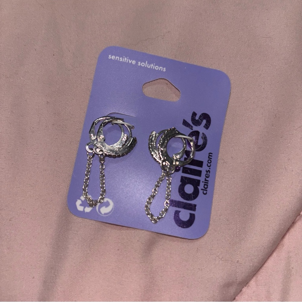Claire's Silver Chain Handcuff Earrings